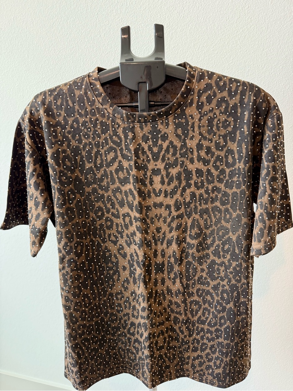 Leopard Print 2 piece set in Brown and Black with rhinestones - Picture 8 of 12